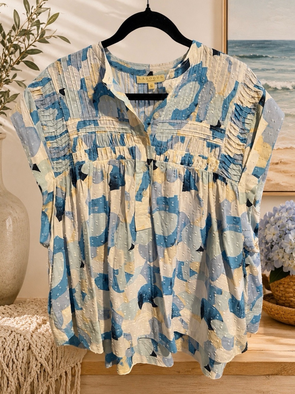 Larouche Blue & Cream Pintuck Cap-Sleeve Blouse - NWOT